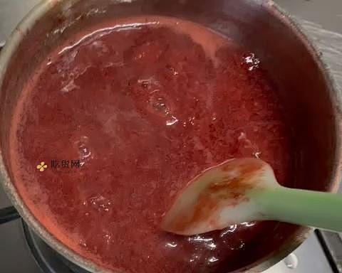 草莓酱（赤藓糖醇）的做法 步骤2