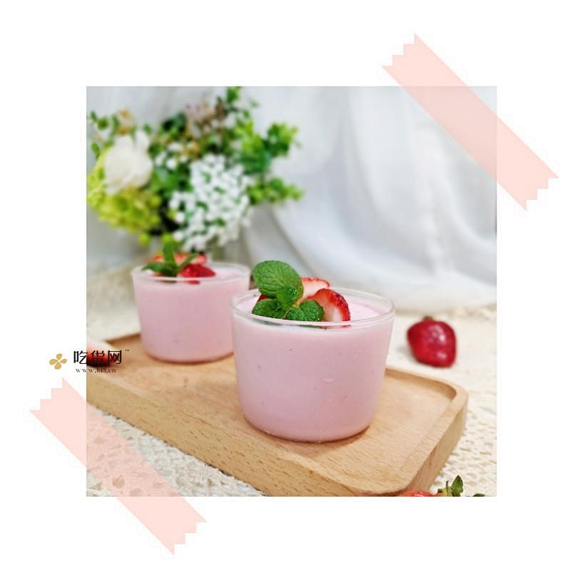 粉嘟嘟的草莓酸奶布丁的做法 步骤12