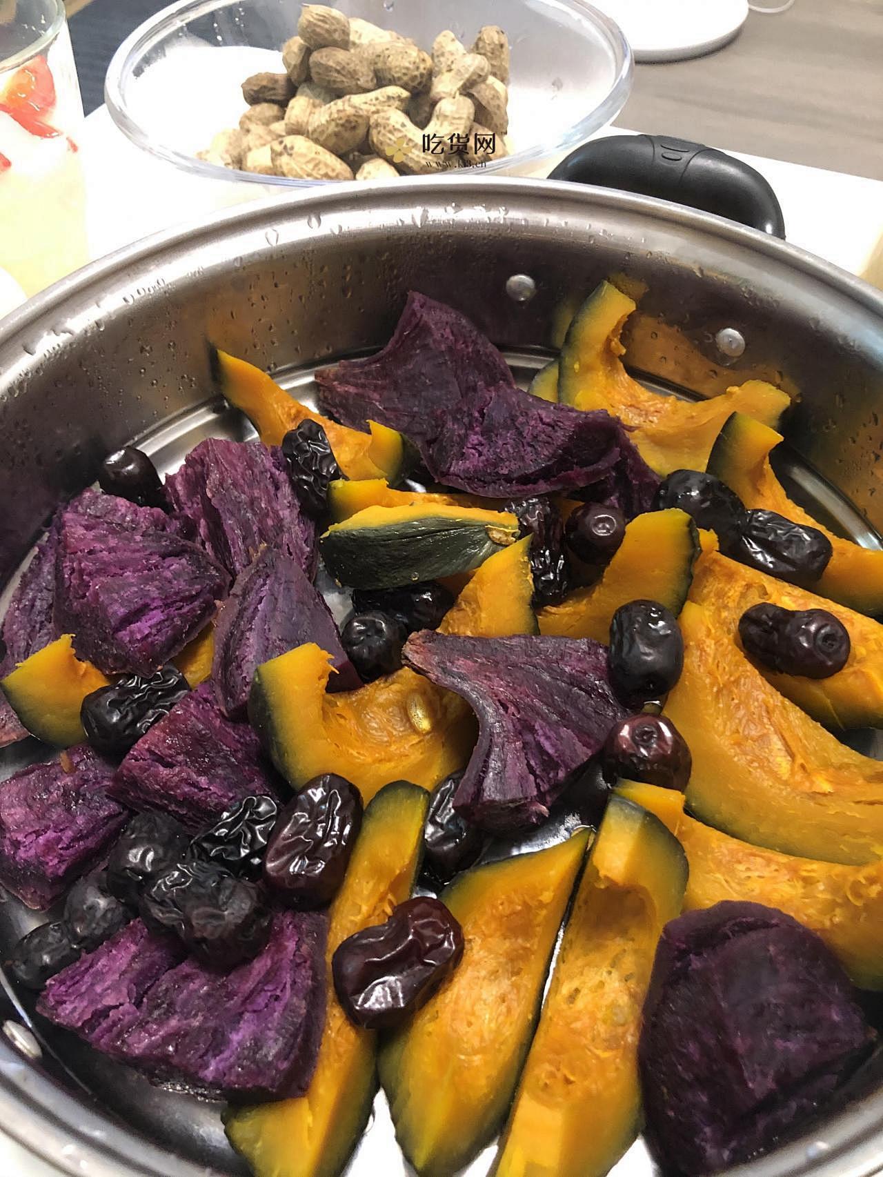 秋天减肥餐-家庭版五谷丰登蒸南瓜花生紫薯红枣的做法 步骤4