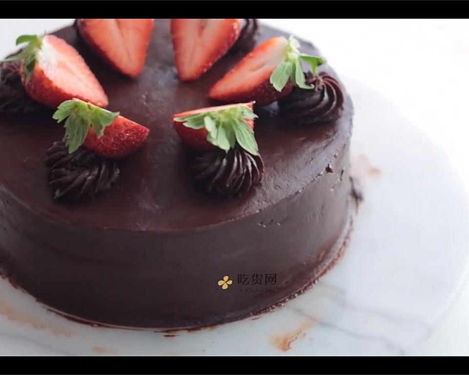 「巧克力甘纳许草莓蛋糕」巧克力爱好者不容错过的蛋糕的做法 步骤19