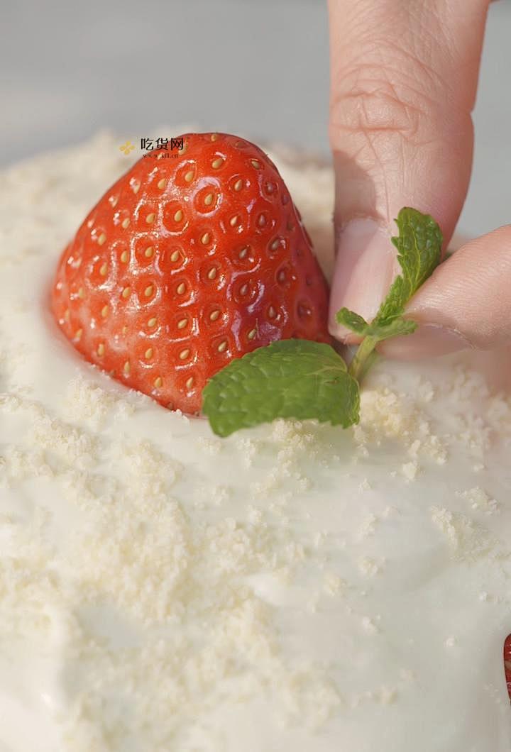 曼食慢语丨草莓芝士雪山蛋糕的做法 步骤28