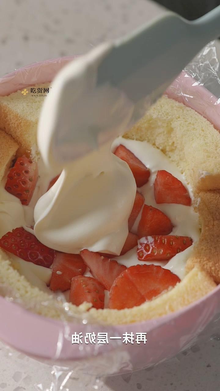 曼食慢语丨草莓芝士雪山蛋糕的做法 步骤17
