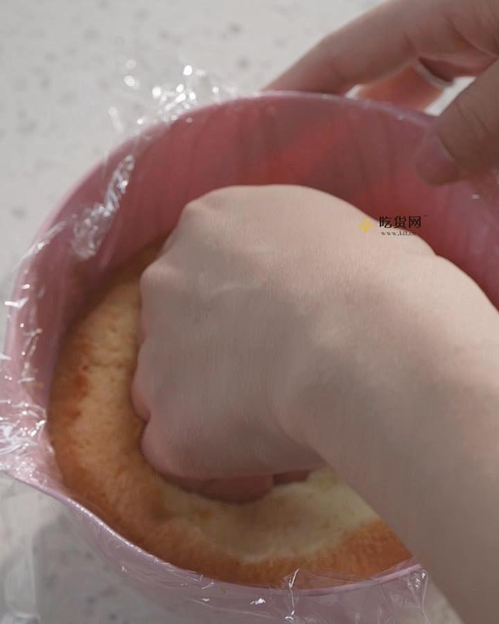 曼食慢语丨草莓芝士雪山蛋糕的做法 步骤15