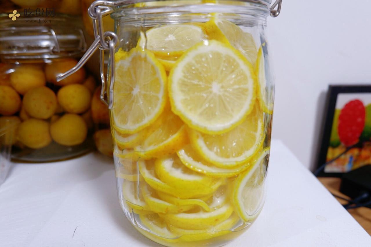 自制夏日蜂蜜柠檬水?的做法 步骤3