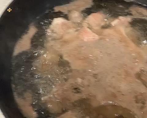 红烧牛排炖土豆的做法 步骤2