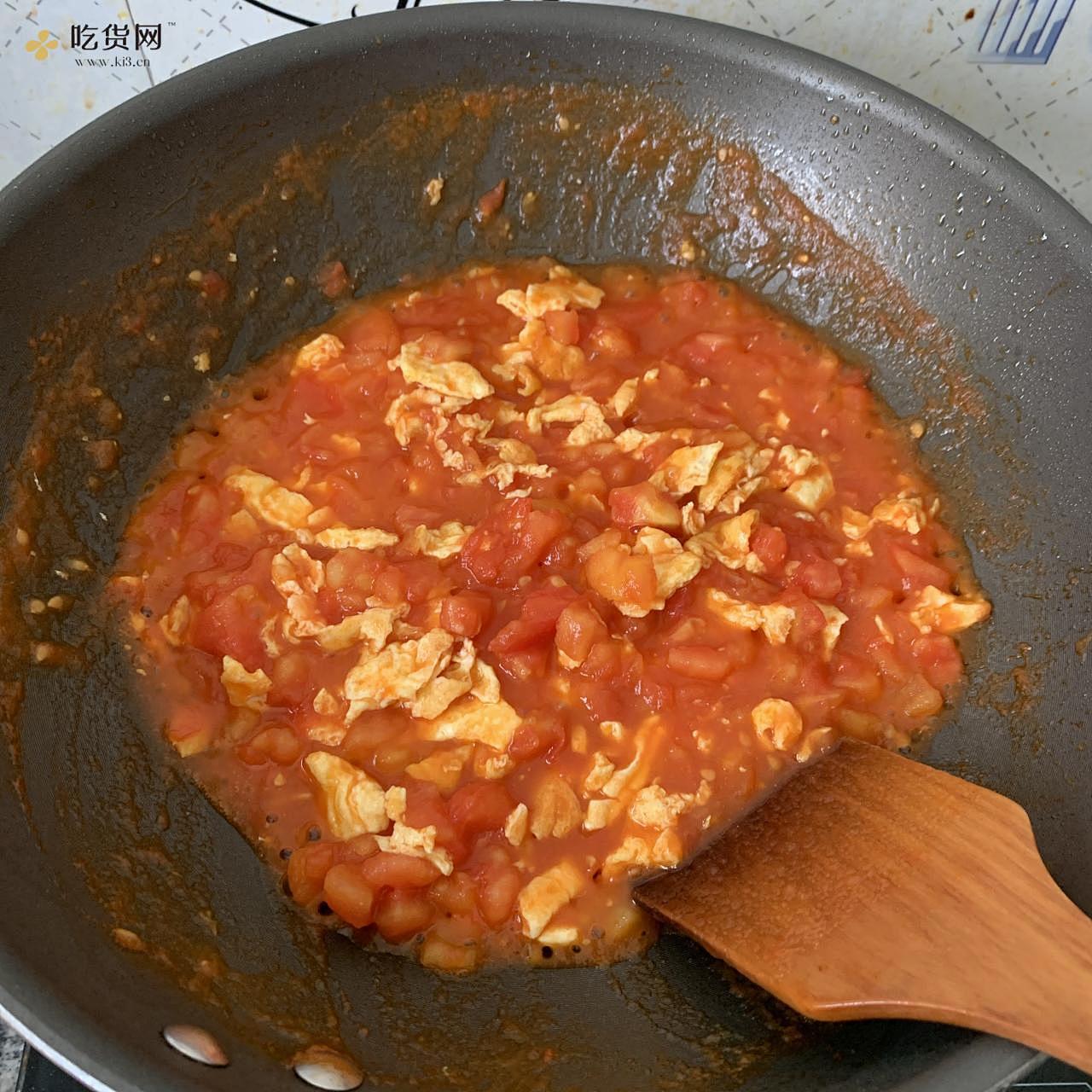汤都要喝光的西红柿鸡蛋面的做法 步骤6