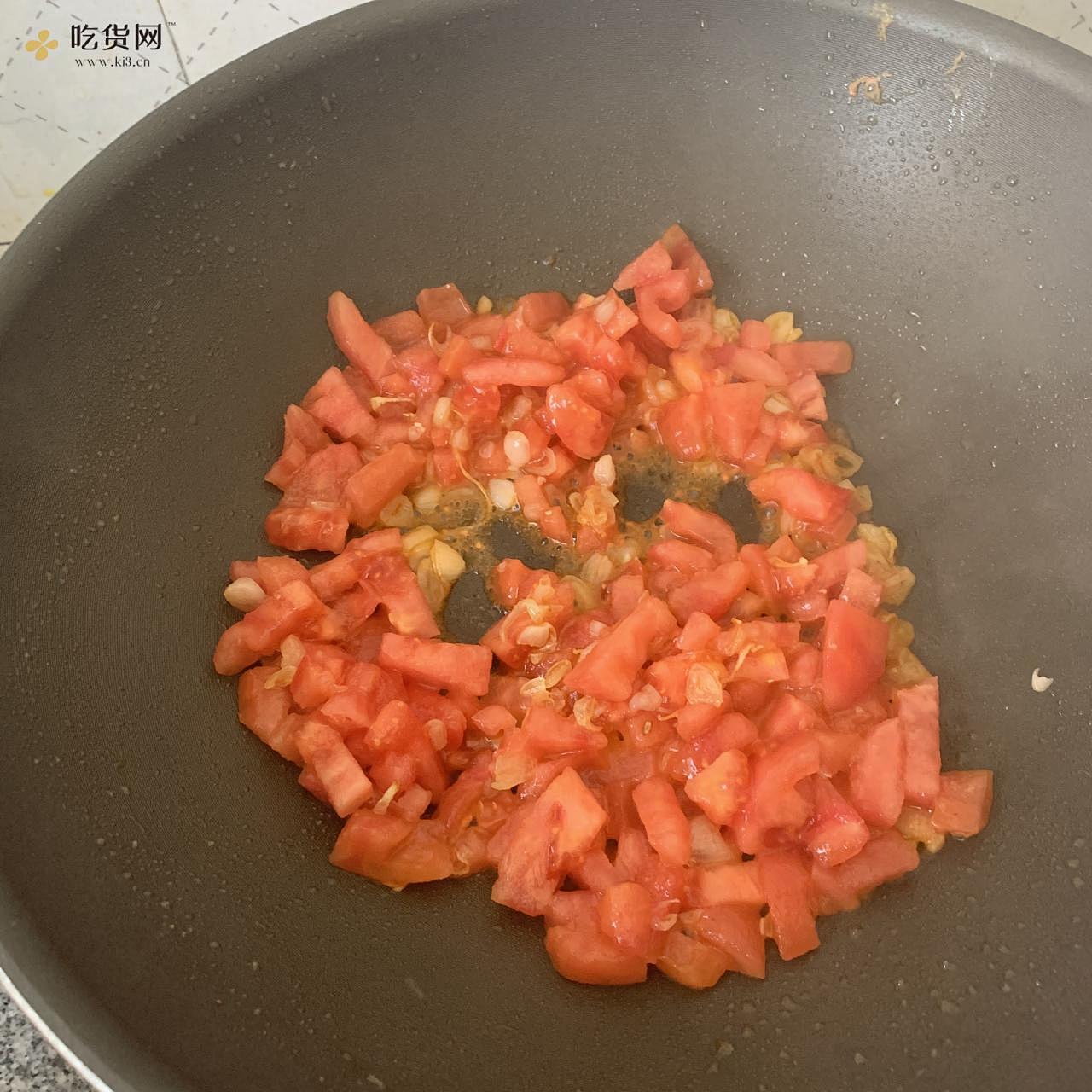 汤都要喝光的西红柿鸡蛋面的做法 步骤4