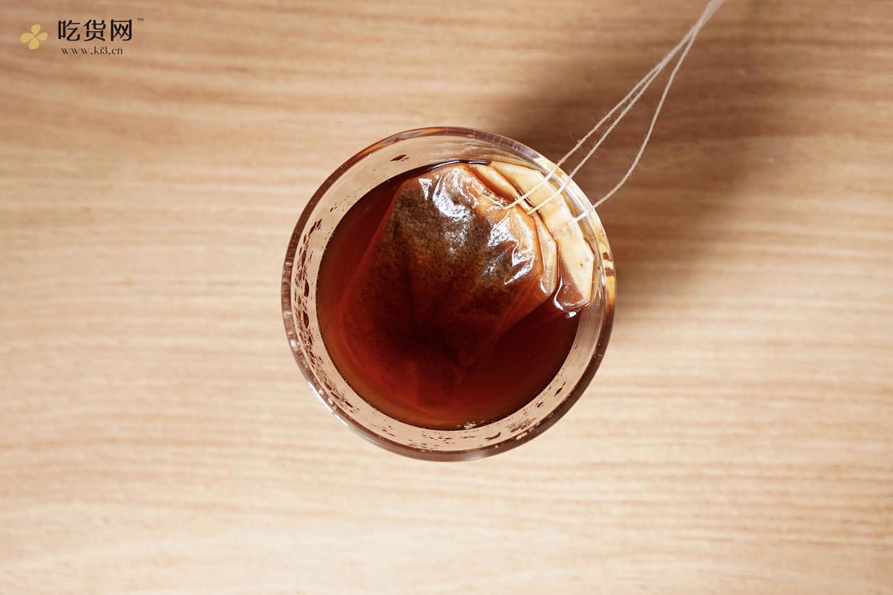 红茶杏干戚风的做法 步骤2