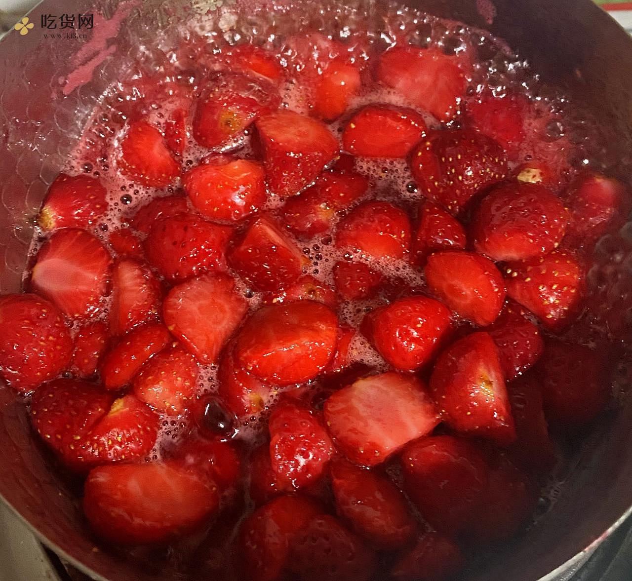 超简单无水草莓酱?的做法 步骤3