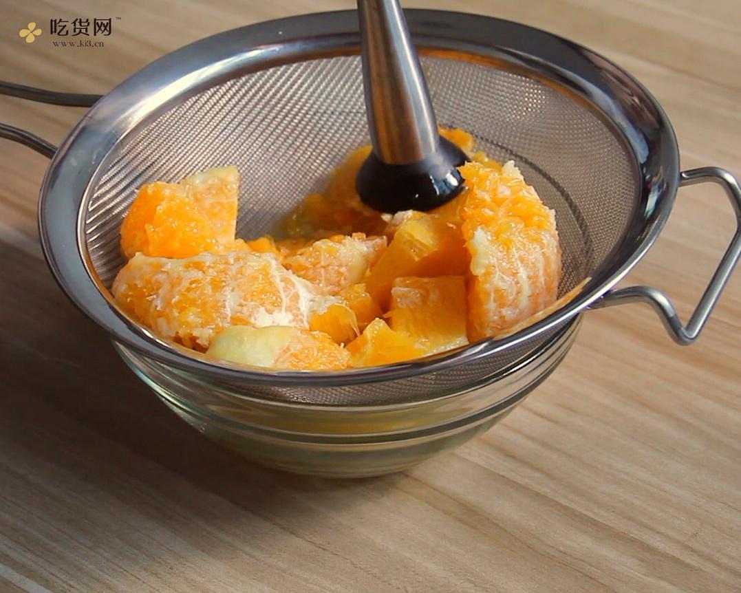 “橙”意满?️【?橙子蒸蛋】解锁水果新吃法的做法 步骤3