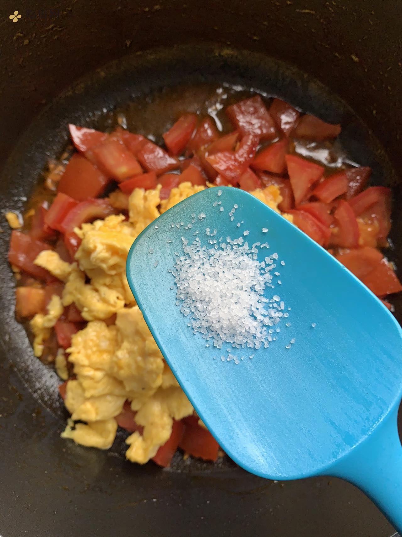 ‼️一口爆汁番茄鸡蛋蒸包〰️零厨艺的做法 步骤5