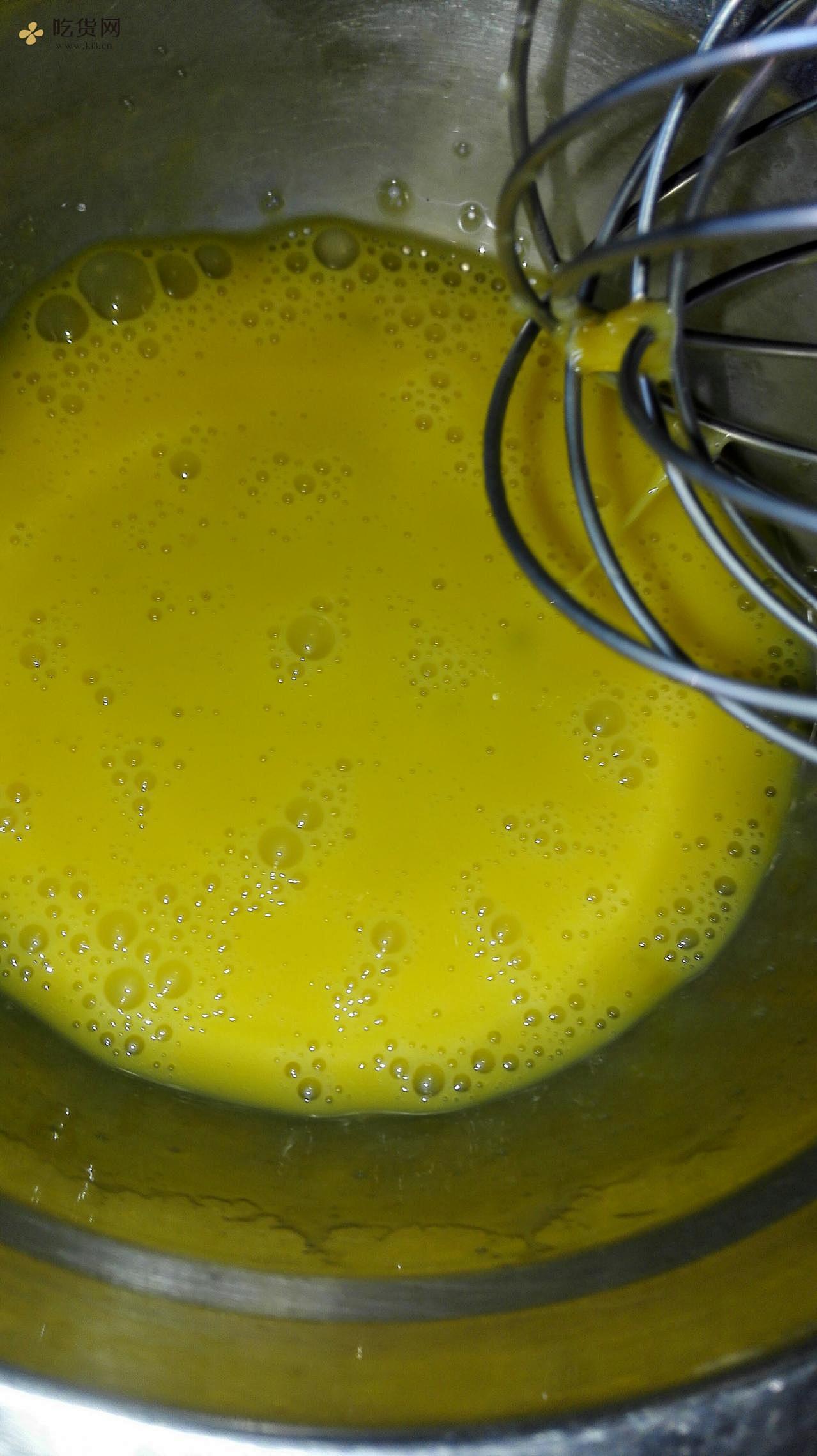 超嫩滴~牛奶炖蛋的做法 步骤1