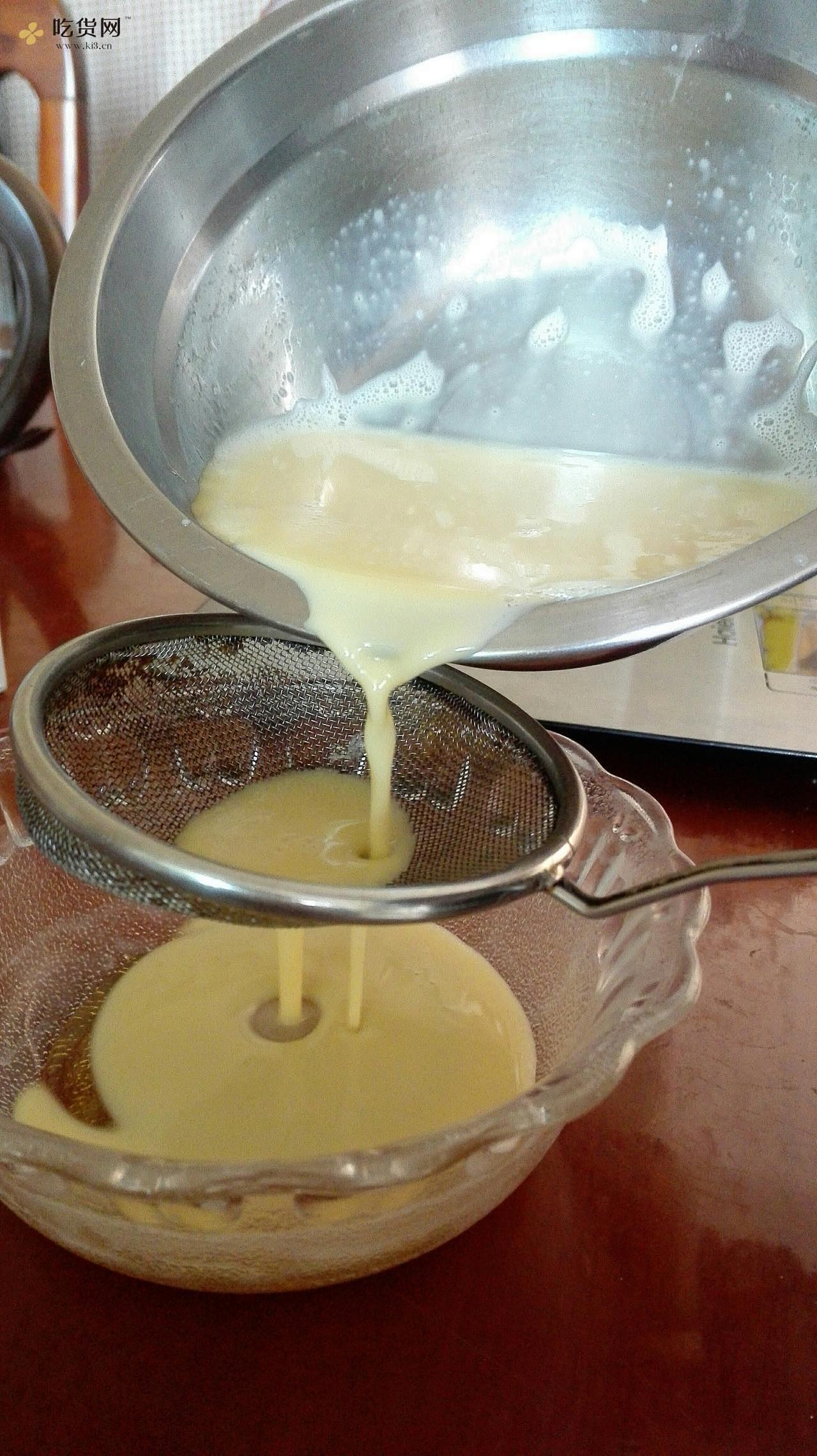 超嫩滴~牛奶炖蛋的做法 步骤5