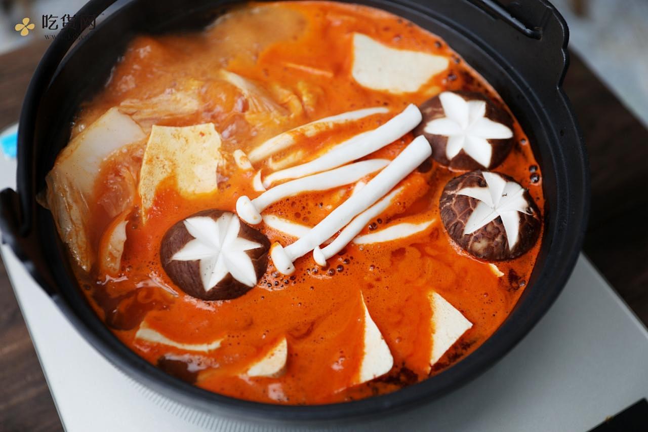 超浓郁的韩式辣白菜豆腐汤‼️冬日治愈美食的做法 步骤13