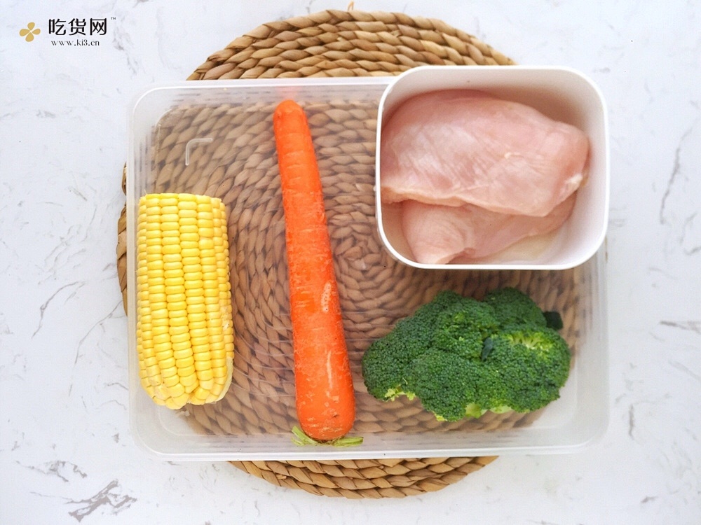 减脂鸡胸肉时蔬饼‼️巨简单超好吃的做法 步骤1