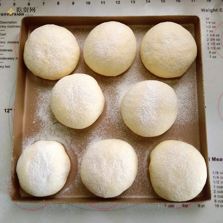 (超好吃的咸口面包）爆浆培根芝士面包的做法 步骤12