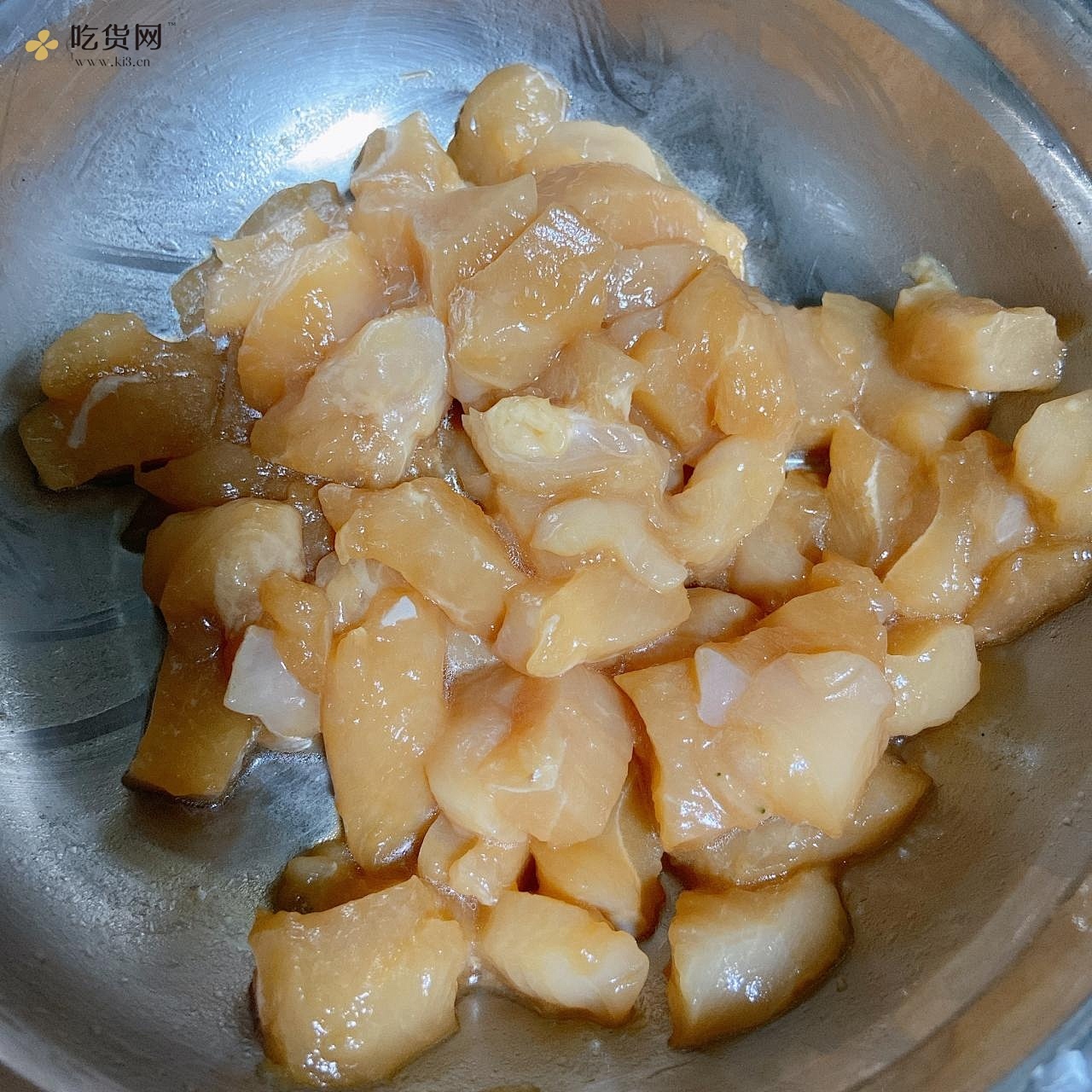 低配版宫保鸡丁——胡萝卜黄瓜鸡胸肉的做法 步骤2