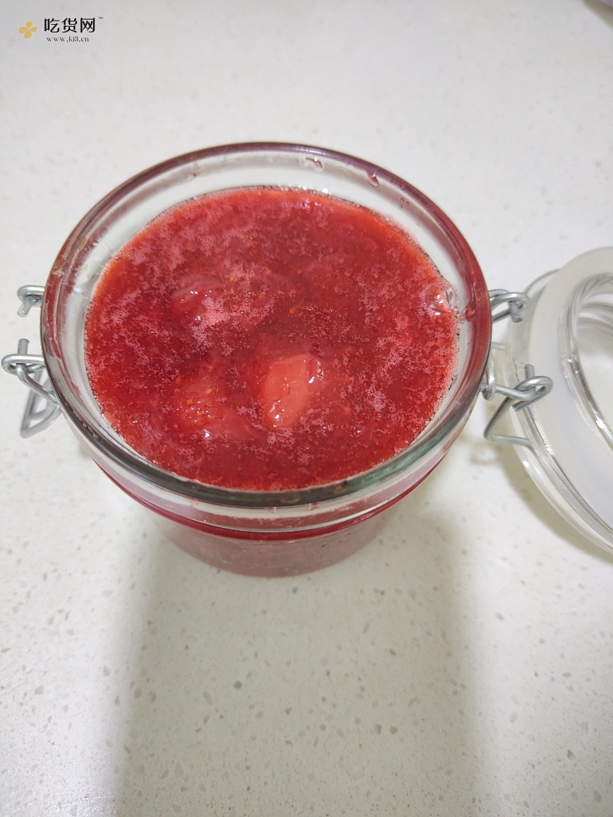 草莓厚切酸奶的做法 步骤3