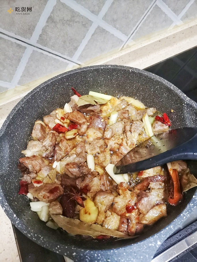 川味红烧牛肉（香菇烧鸡、红烧排骨等川味烧菜通用菜谱）的做法 步骤8