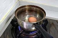 98%成功的溏心水煮蛋攻略的做法 步骤1