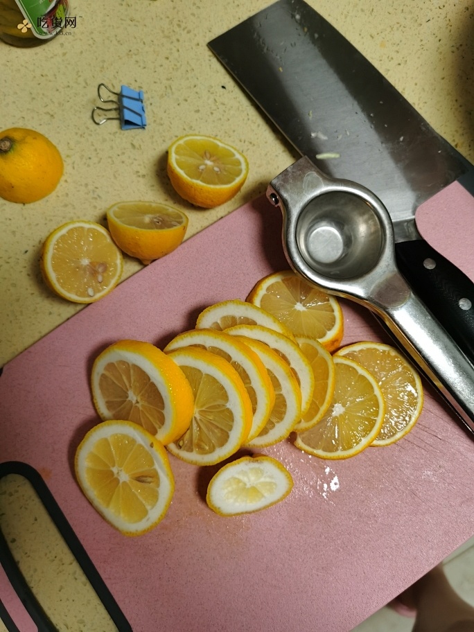 超好吃的柠檬?泡椒凤爪的做法 步骤6