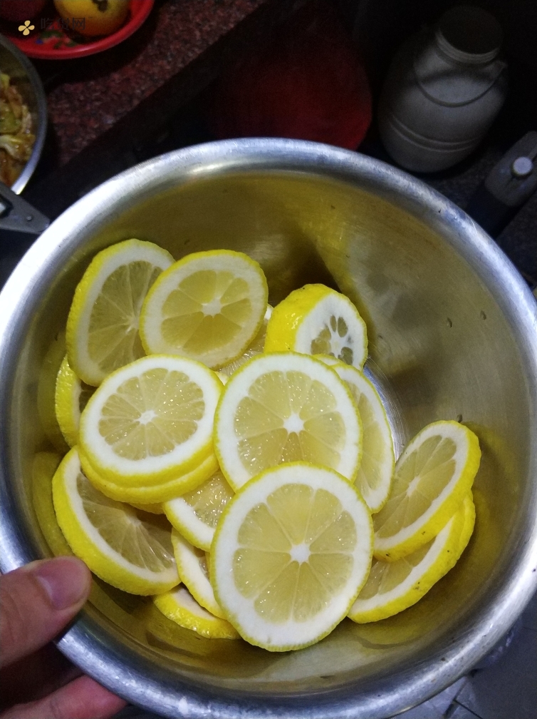 果香柠檬凤爪（无醋版）的做法 步骤3