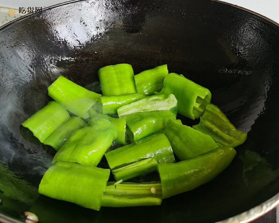 下饭菜“虎皮尖椒” 少油的做法 步骤3