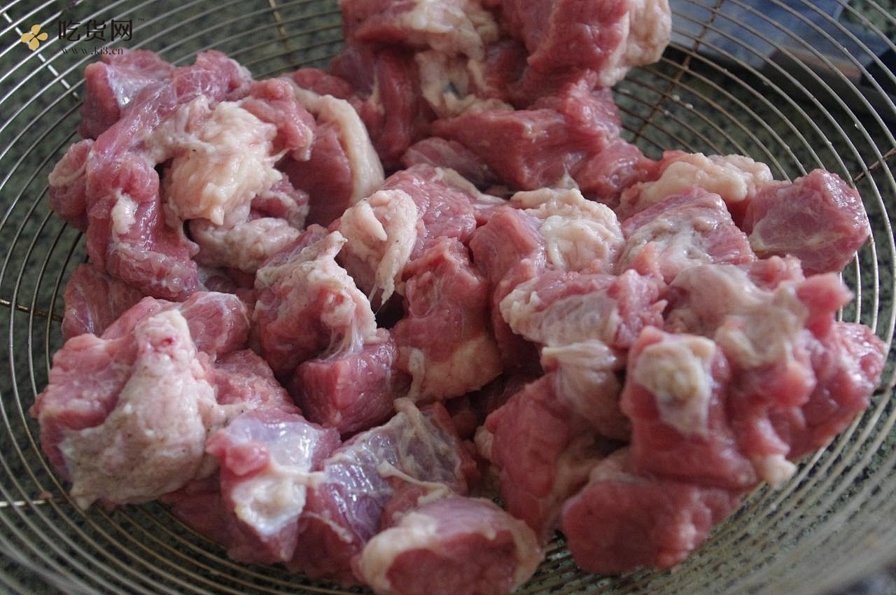 川香红烧牛肉面的做法 步骤1