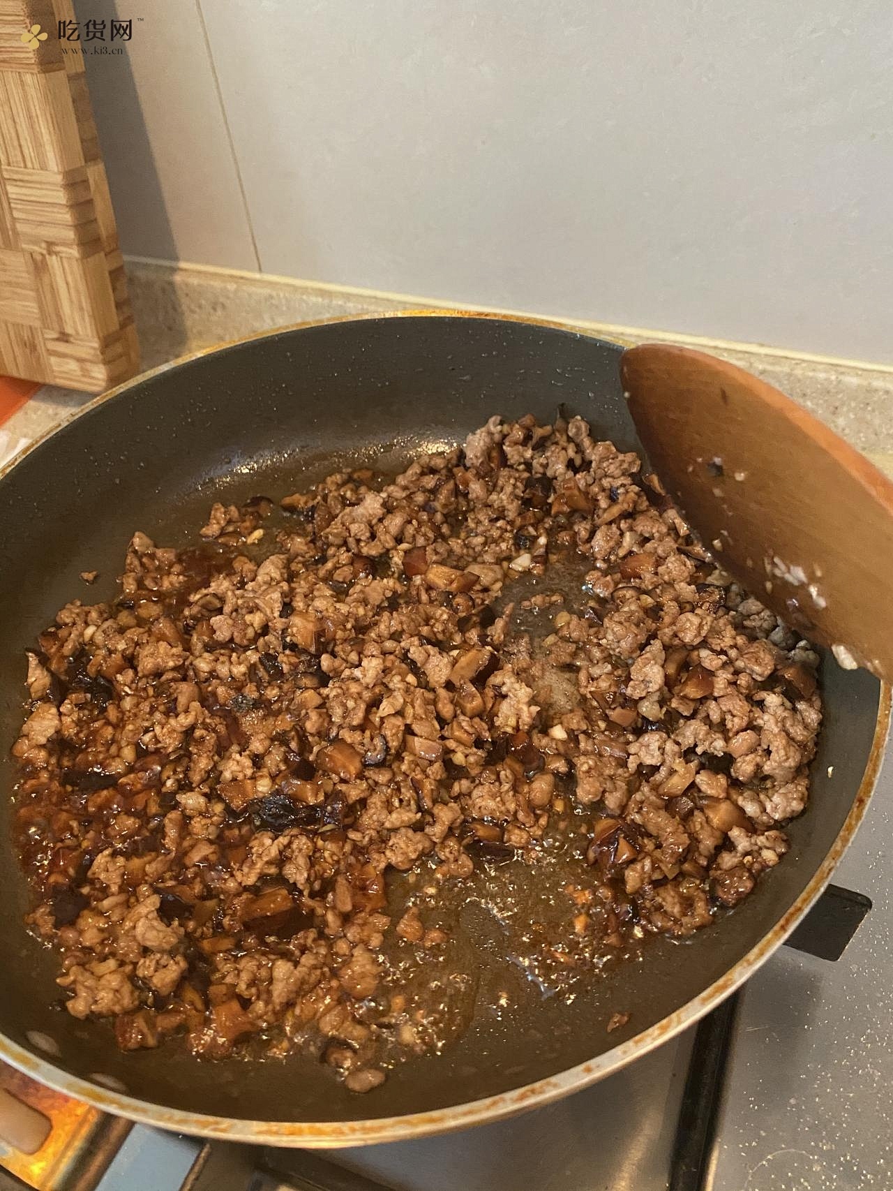 虎皮尖椒香菇肉沫拌面的做法 步骤6