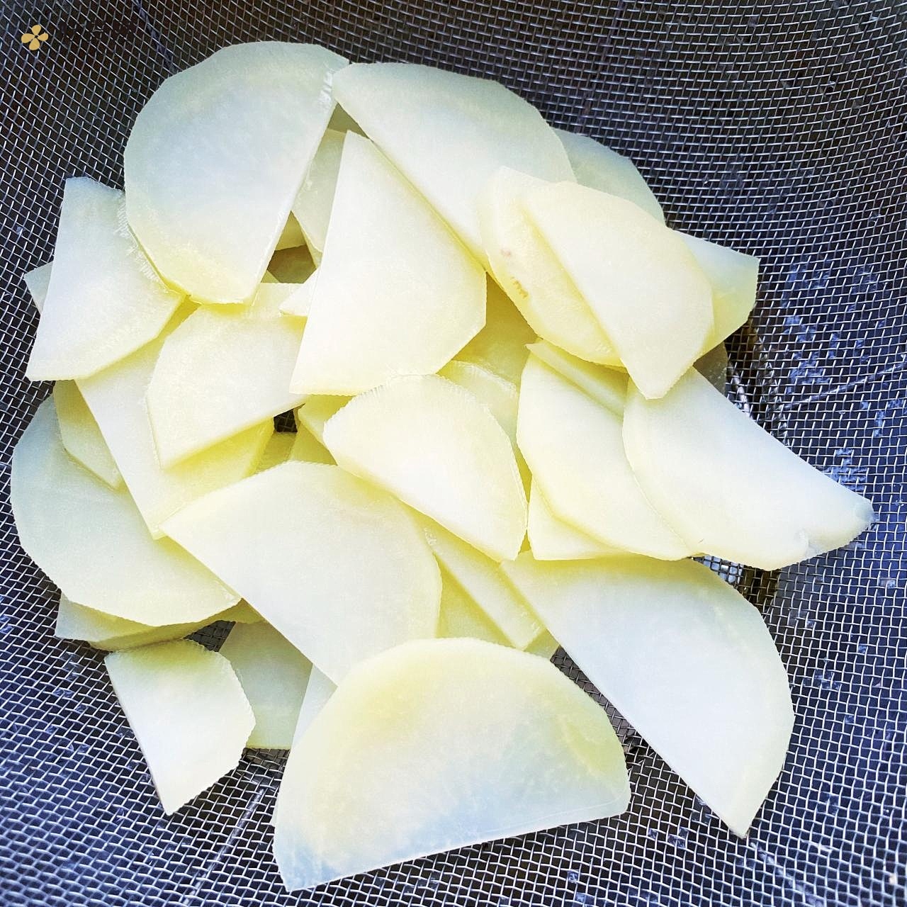 虎皮尖椒土豆的做法 步骤3