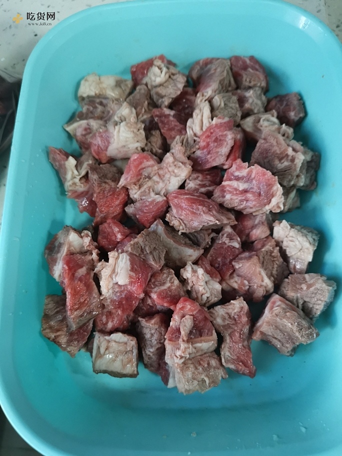 香辣川味：红烧牛肉的做法 步骤1