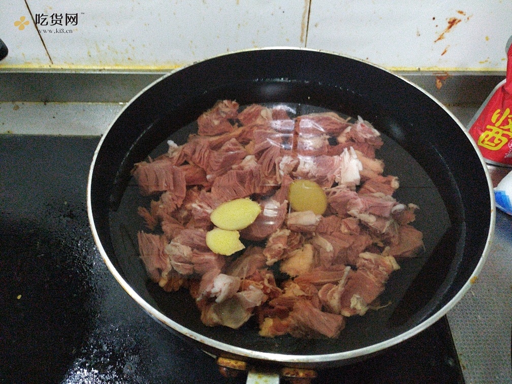 红烧牛肉/牛腩：盖面的最佳卤子的做法 步骤2