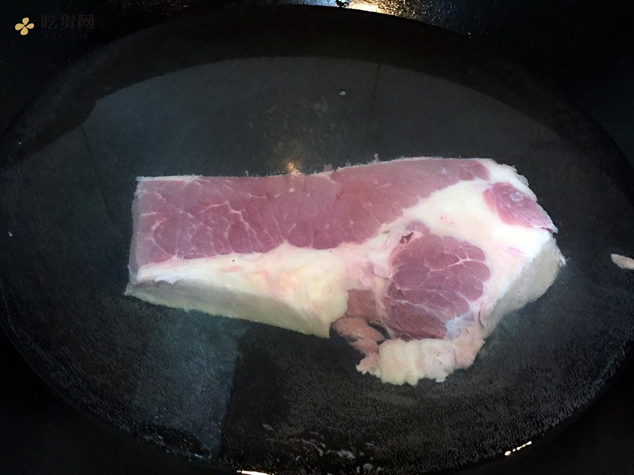 老丁的私房菜-红烧牛肉的做法 步骤1