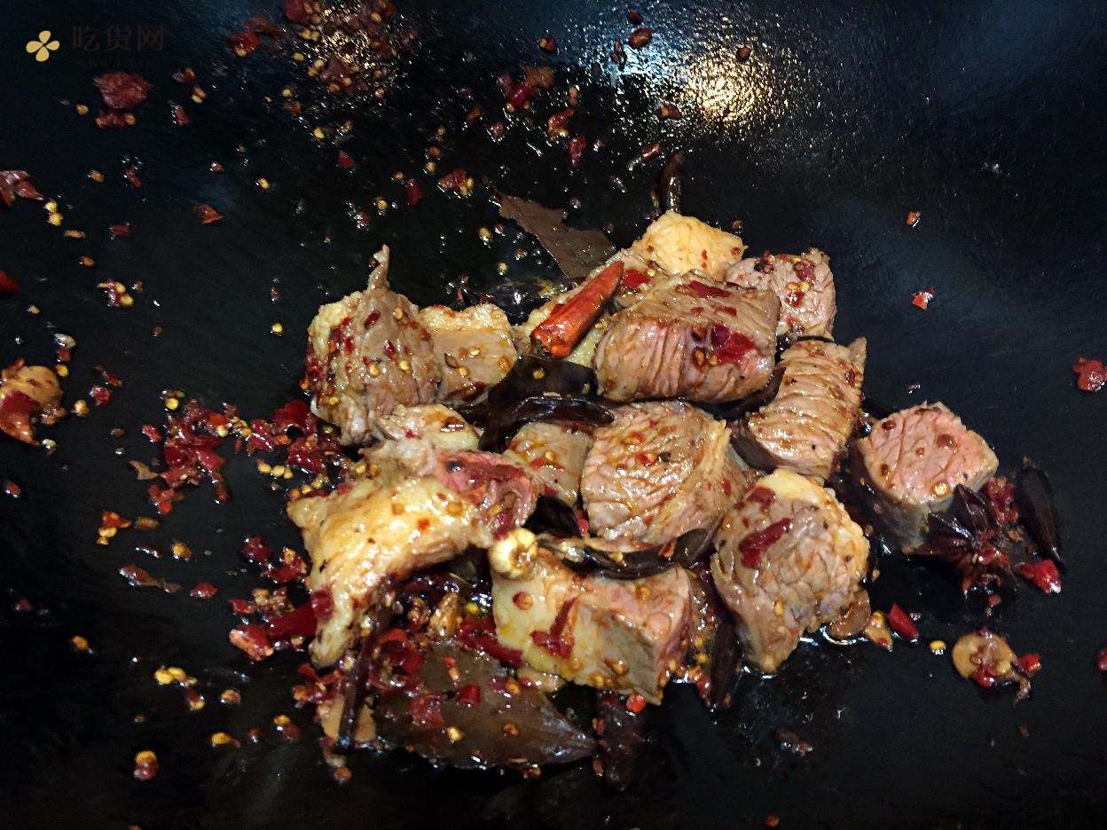 老丁的私房菜-红烧牛肉的做法 步骤4