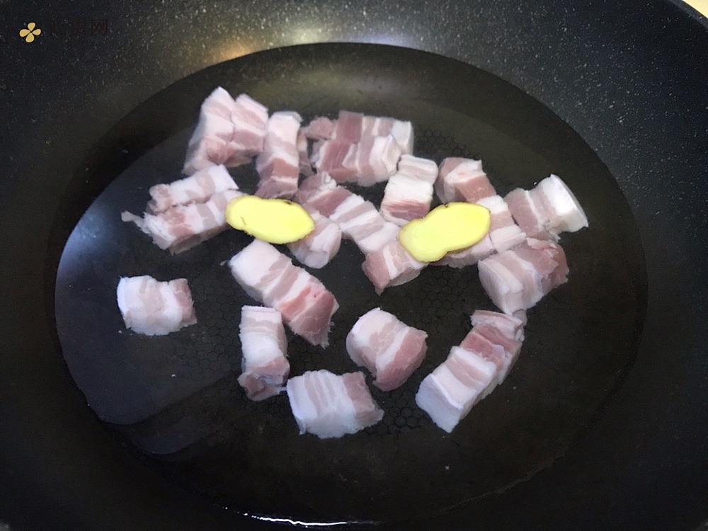 超级下饭的梅干菜烧肉的做法 步骤2