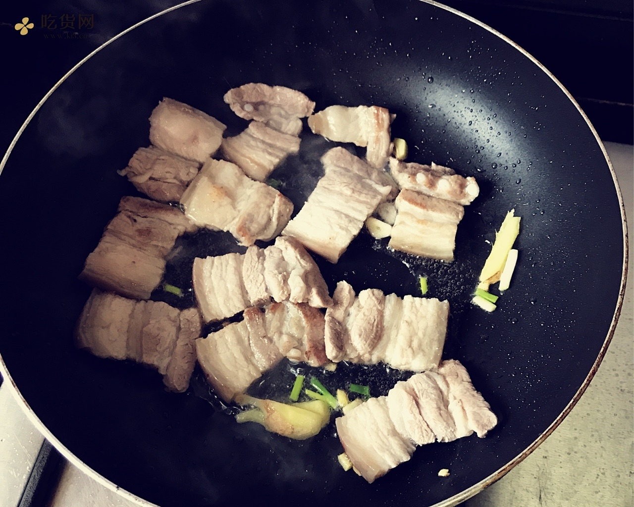 梅干菜扣肉/烧肉的做法 步骤5