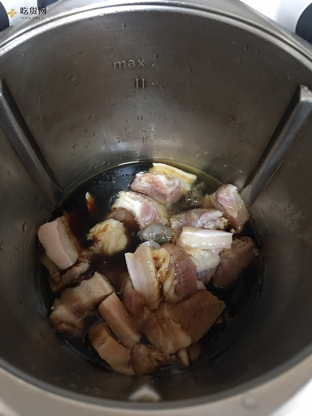 小美锅做梅干菜烧肉的做法 步骤6