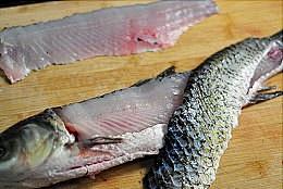 基础酸菜鱼的做法 步骤3