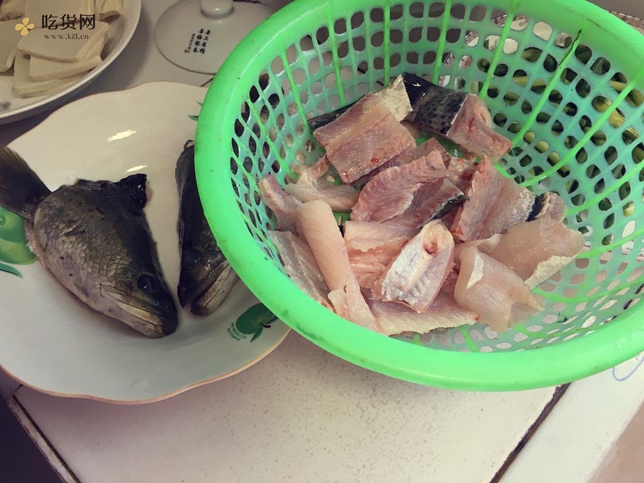 酸菜鱼火锅（菌菇汤底老少皆宜）的做法 步骤1