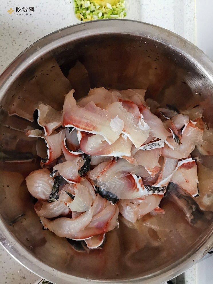 酸菜鱼(不用酸菜鱼调料)的做法 步骤2