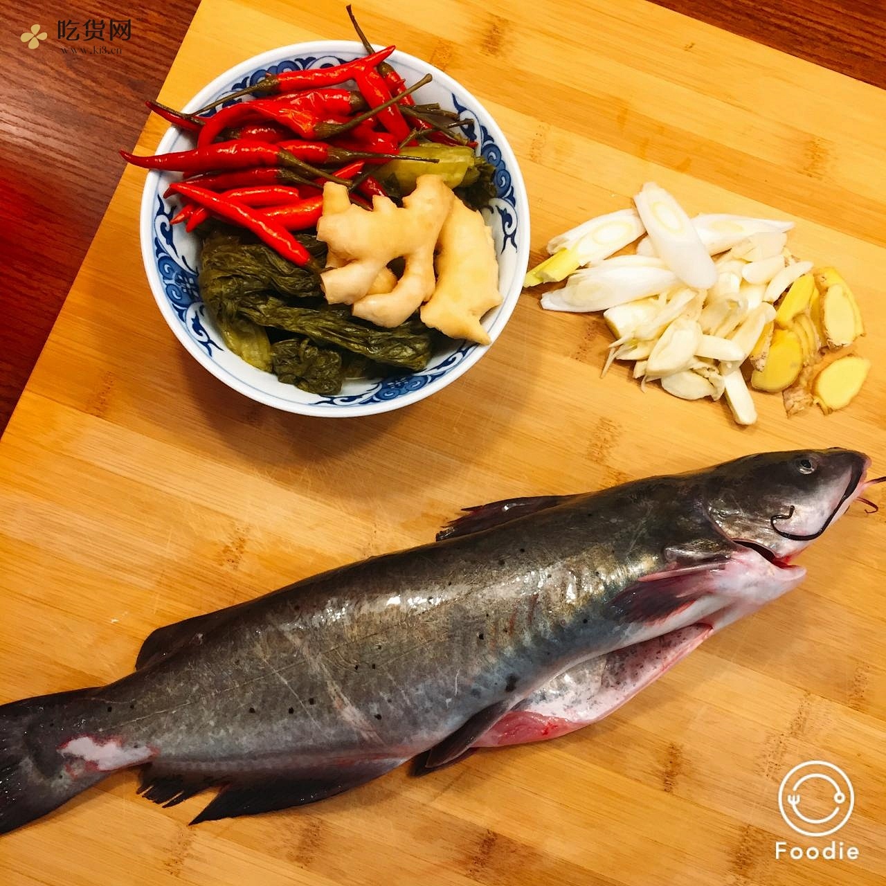 青花椒酸菜鱼（藤椒酸菜鱼）的做法 步骤2