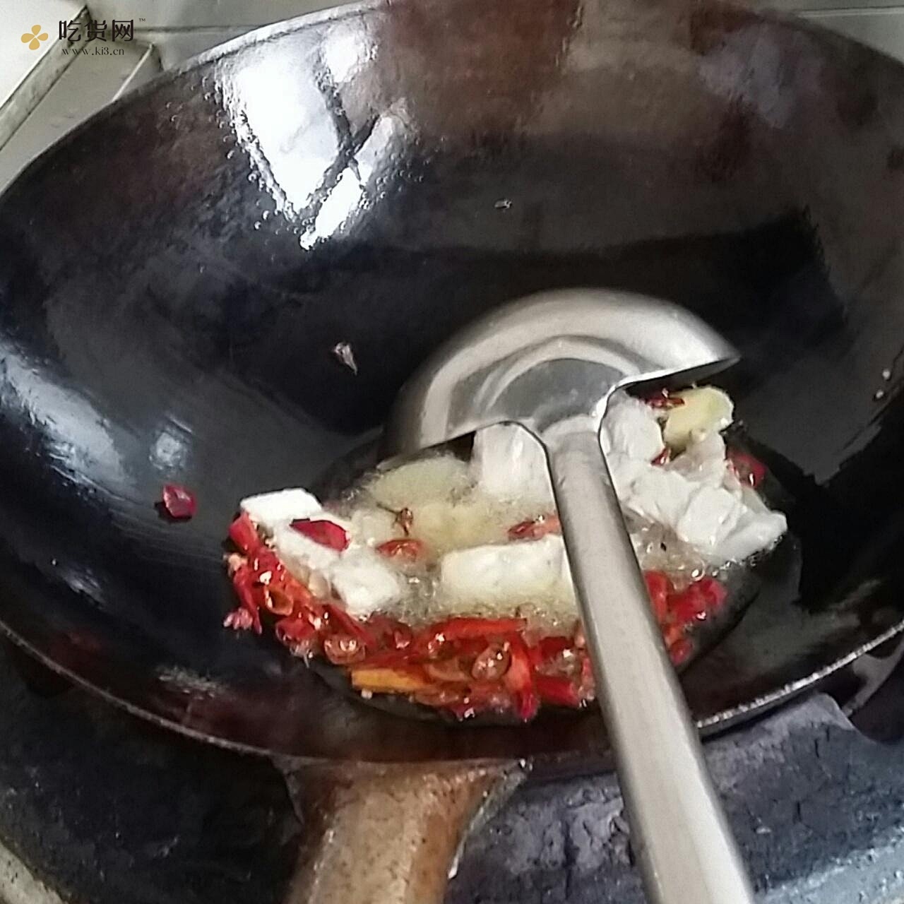 大厨教你做最正宗的～酸菜鱼的做法 步骤3