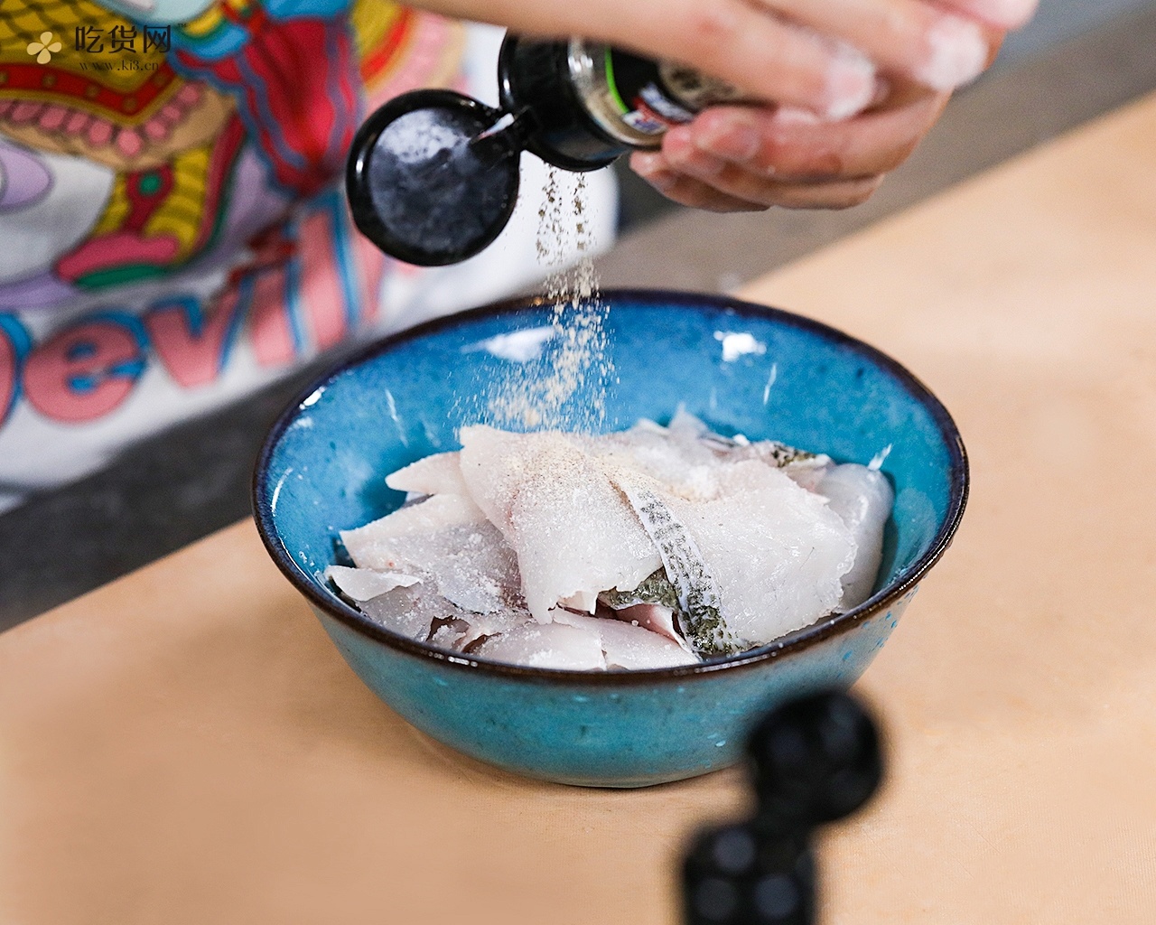 极妙厨房丨金汤酸菜鱼的做法 步骤1