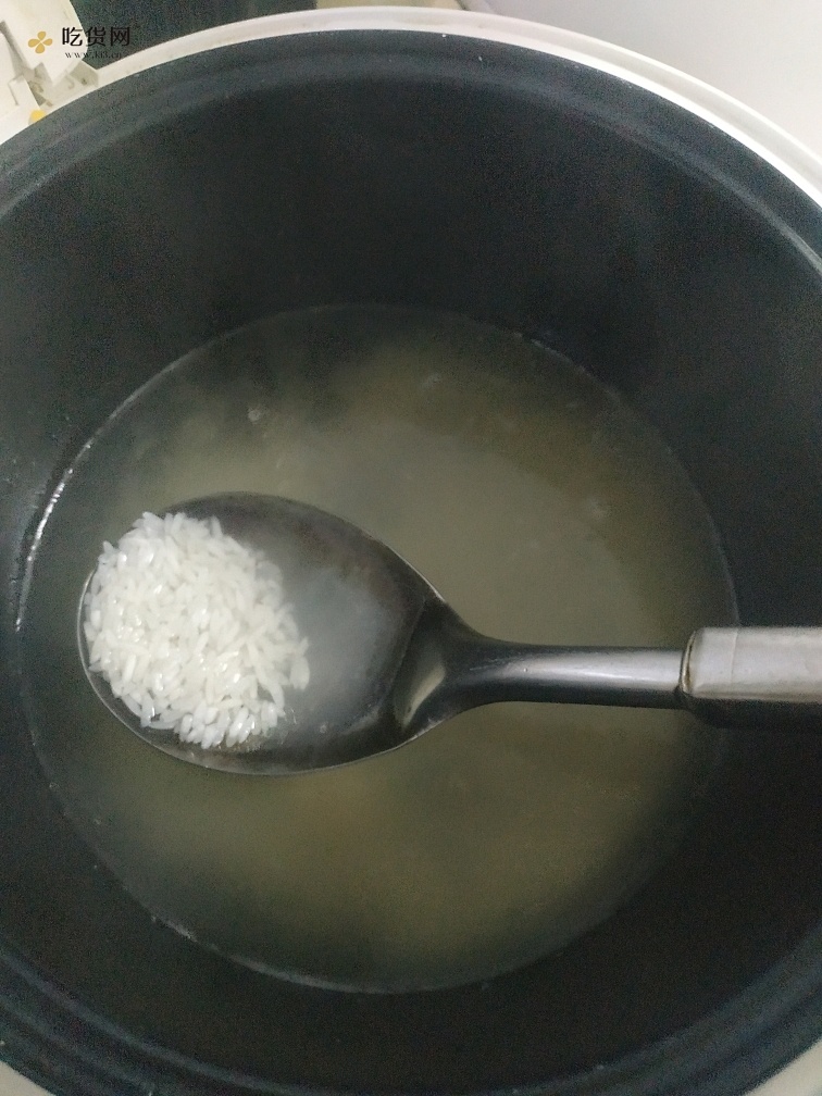 海鲜粥简易版——15分钟粥的做法 步骤5