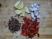 麻辣小龙虾的做法的做法 步骤3