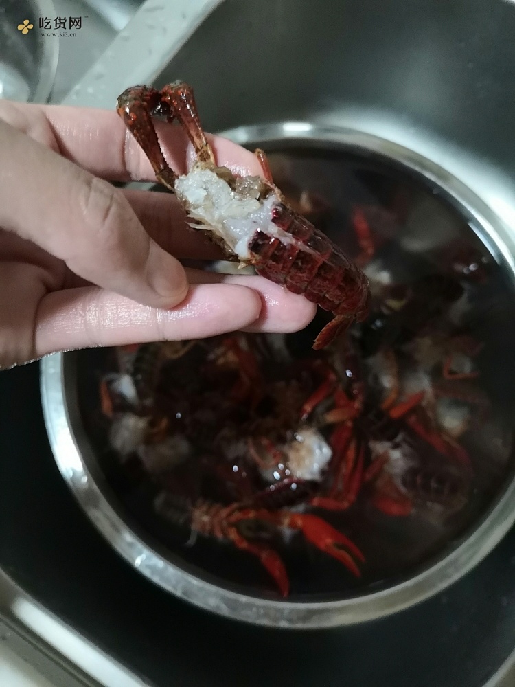 麻辣小龙虾（简易版附清洗步骤）的做法 步骤2