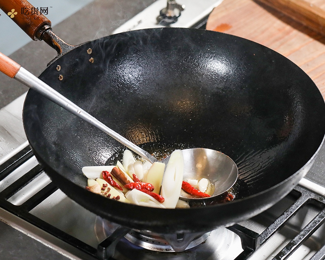 极妙厨房丨麻辣小龙虾的做法 步骤4