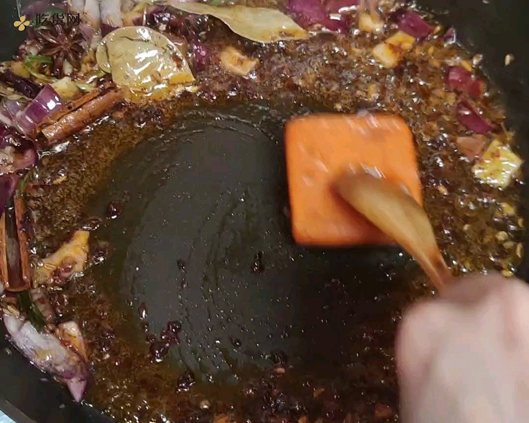 欣和豆瓣酱菜谱～麻辣小龙虾的做法 步骤3