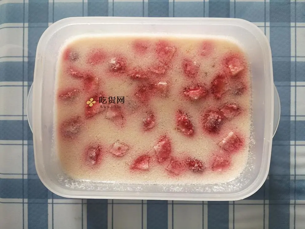 草莓?酸奶冻的做法 步骤7