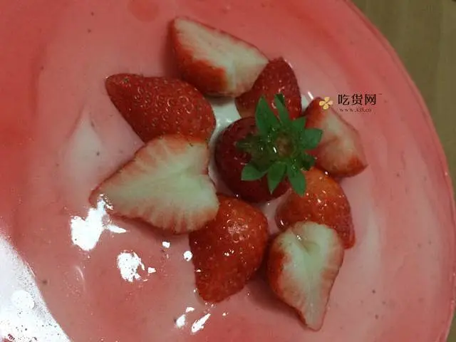 草莓慕斯8寸的做法 步骤8